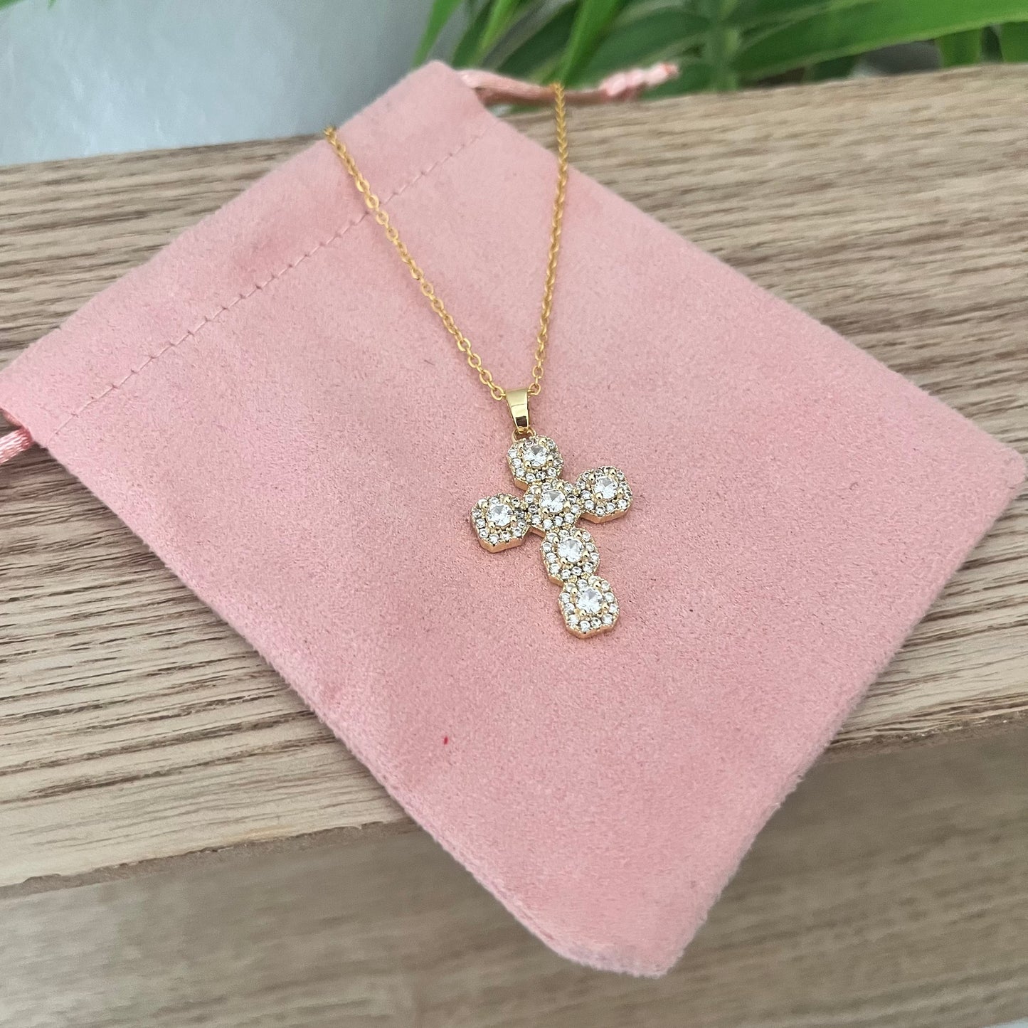 CRUZ DE ORO CLÁSICA