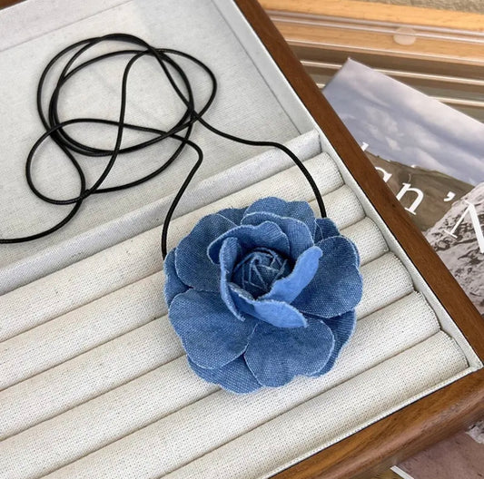 DENIM FLOWER CHOKER